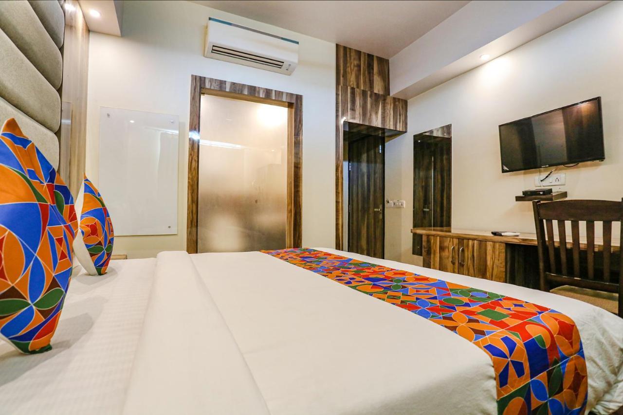 Time - Near Igi International & Domestic Airport New Delhi
