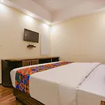 Hotel Time Stay - Near Igi International & Domestic Airport